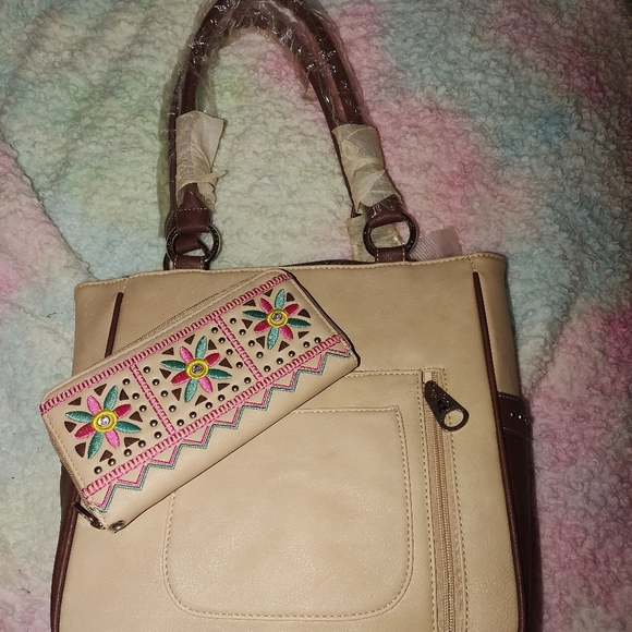 American Bling Women's Handbag - Picture 2 of 3